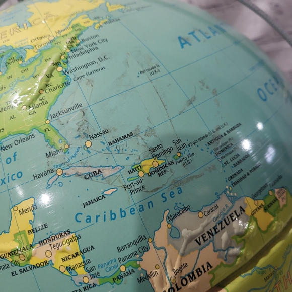 Vintage Nystrom Sculptural Relief Globe large - Picture 5 of 6